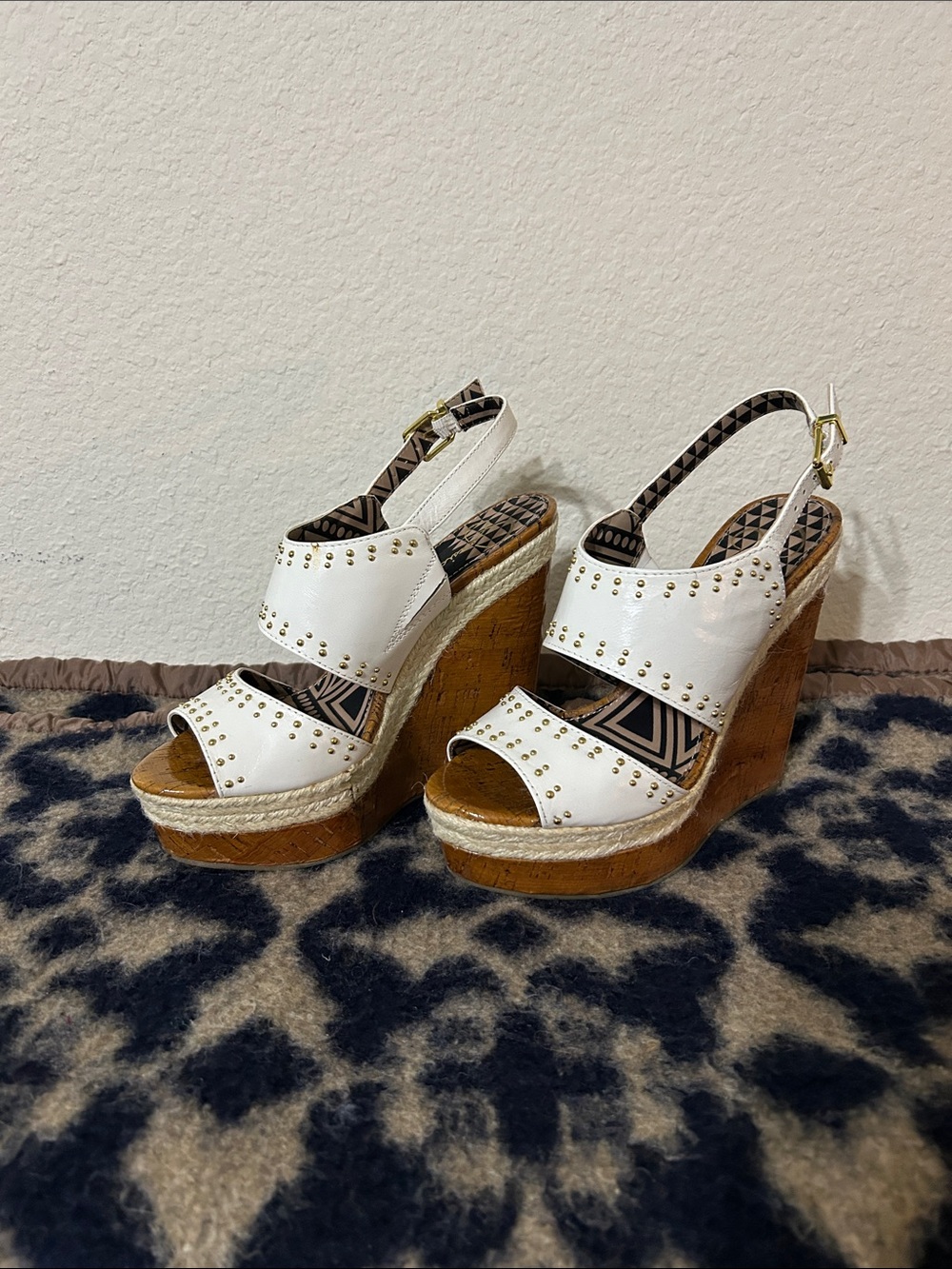 Jessica Simpson White Studded Espadrille Wedge Sandals